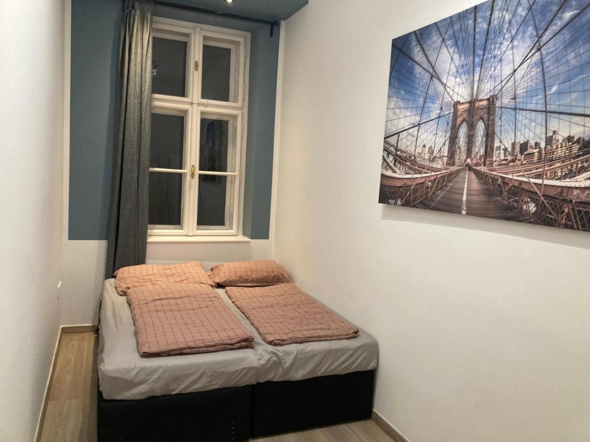 Roland Apartment Downtown - Korut Budapest Exteriör bild